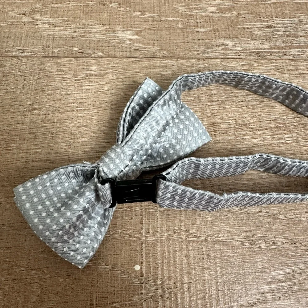 Charming Silver Polka Dot Kids Bow Tie